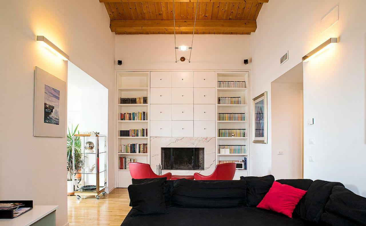 La Finestra Sulmo Apartment Сулмона Екстериор снимка