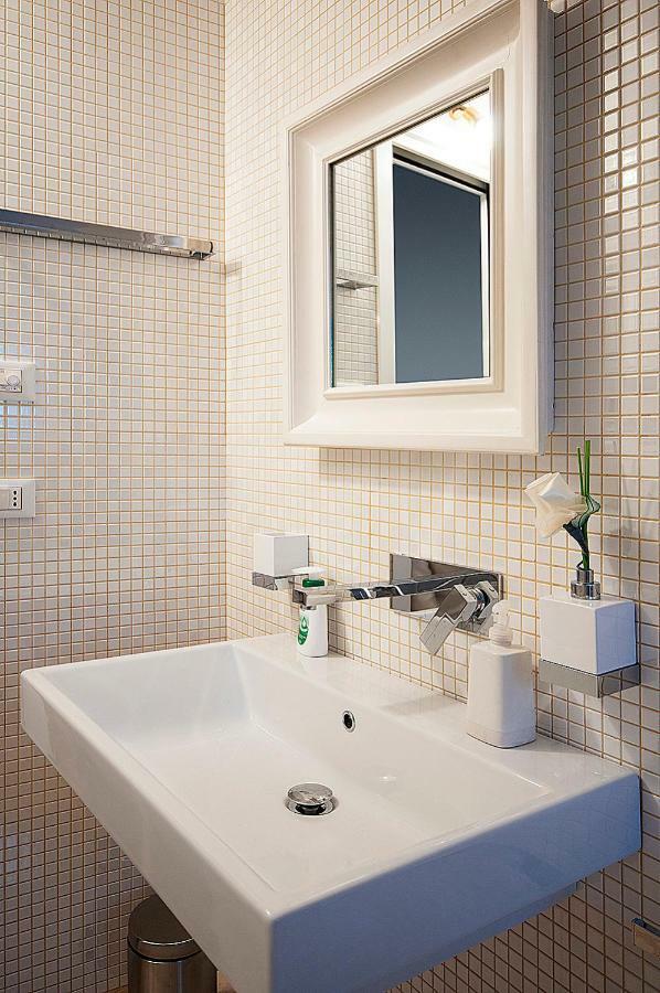 La Finestra Sulmo Apartment Сулмона Екстериор снимка